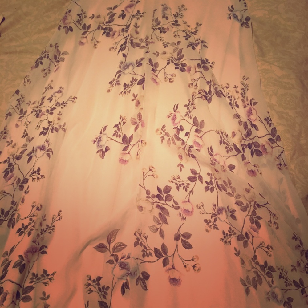 Size large Lauren Conrad Runway skirt long
